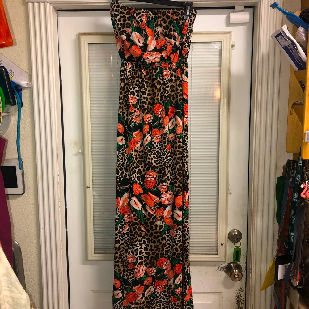 Rue 21 cheetah Strapless long dress size medium 7-8